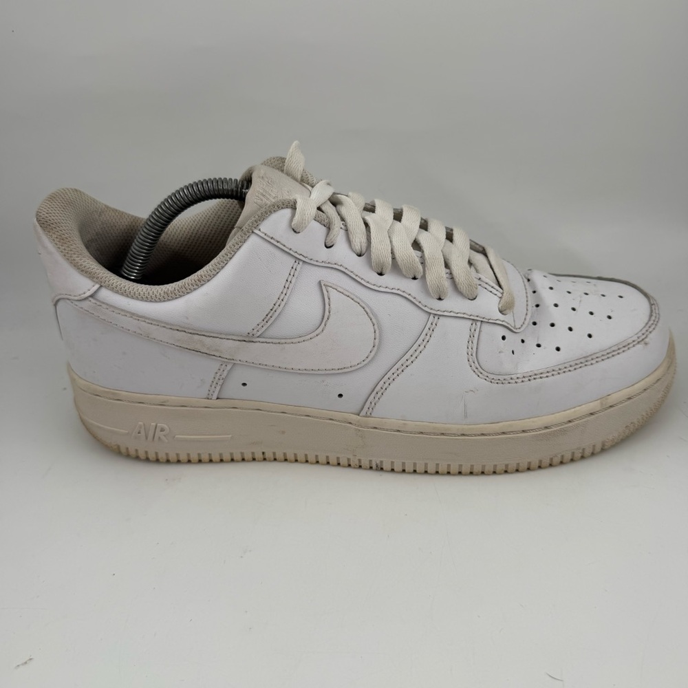 Nike Men’s Air Force 1 ‘07-SZ 10- Triple White Leather Shoes Sneakers CW2288-111